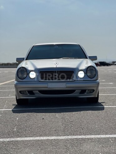 Mercedes E 220 1998, 753,000 km - 2.2 л - Bakı