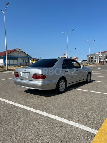 Mercedes E 220 1998, 753,000 km - 2.2 л - Bakı