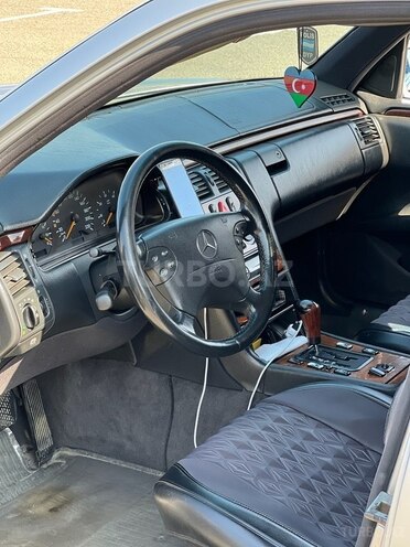 Mercedes E 220 1998, 753,000 km - 2.2 л - Bakı