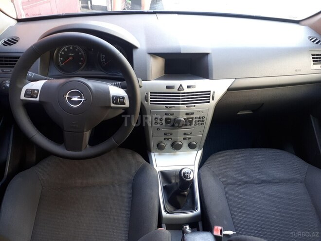 Opel Astra 2009, 218,000 km - 1.4 l - Bakı