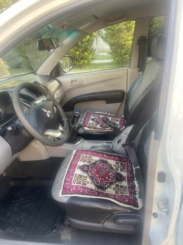 Mitsubishi L200 2013, 340,000 km - 2.5 л - Bakı