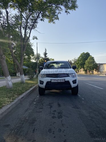 Mitsubishi L200 2013, 340,000 km - 2.5 л - Bakı