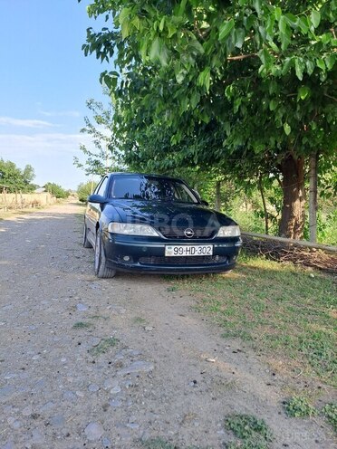 Opel Vectra 1999, 695,344 km - 1.6 l - Şəki