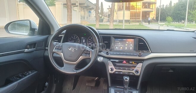 Hyundai Elantra 2017, 74,030 km - 2.0 l - Mingəçevir