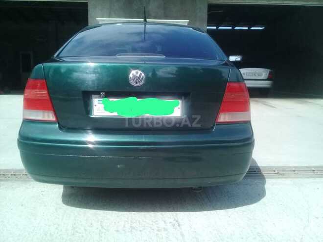 Volkswagen Bora 2000, 257,368 km - 2.0 l - Salyan
