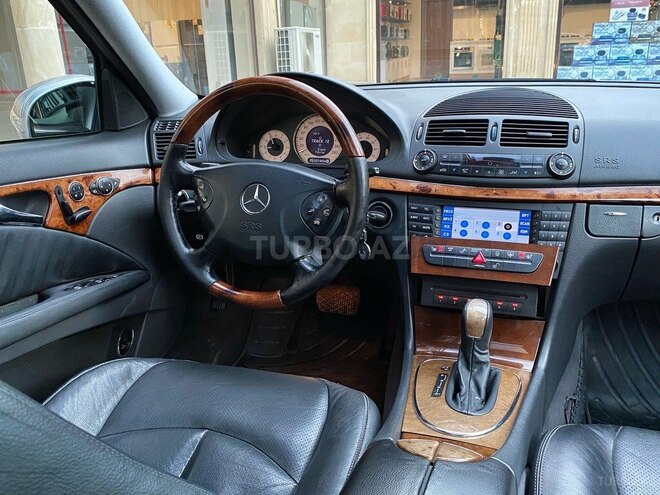Mercedes E 240 2002, 231,000 km - 2.6 l - Bakı