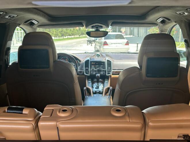 Porsche Cayenne Turbo 2012, 67,000 km - 4.8 l - Bakı