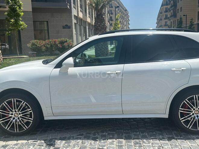 Porsche Cayenne Turbo 2012, 67,000 km - 4.8 l - Bakı