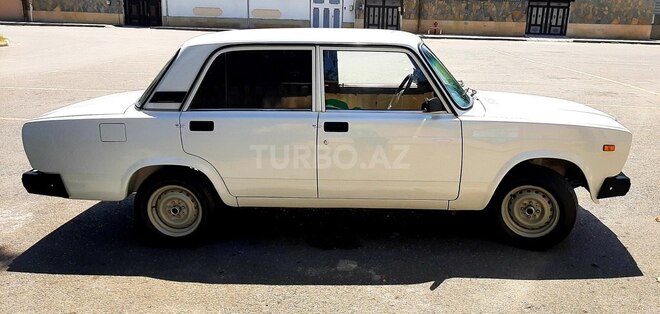 LADA (VAZ) 2107 2009, 80,000 km - 1.6 l - Göyçay