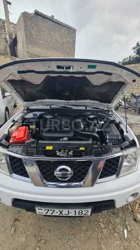 Nissan Navara 2011, 317,000 km - 2.5 л - Bakı