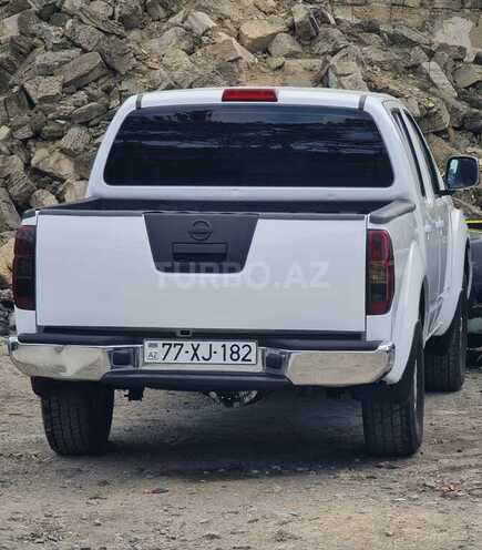 Nissan Navara 2011, 317,000 km - 2.5 л - Bakı