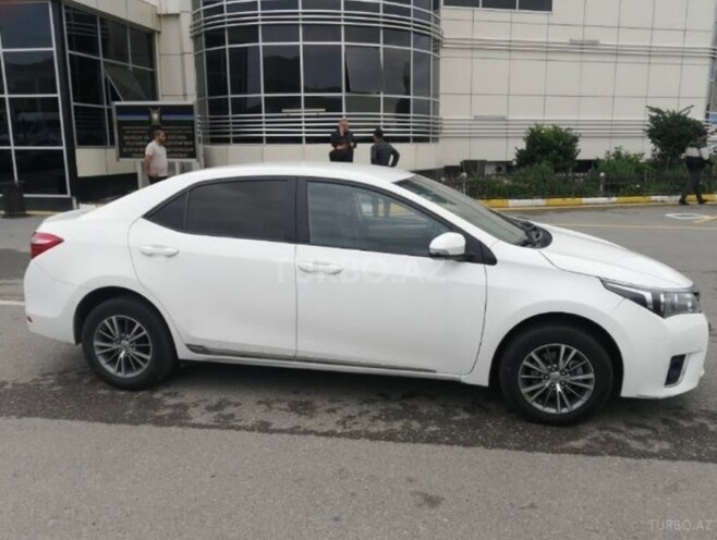 Toyota Corolla 2014, 175,000 km - 1.6 l - Bakı