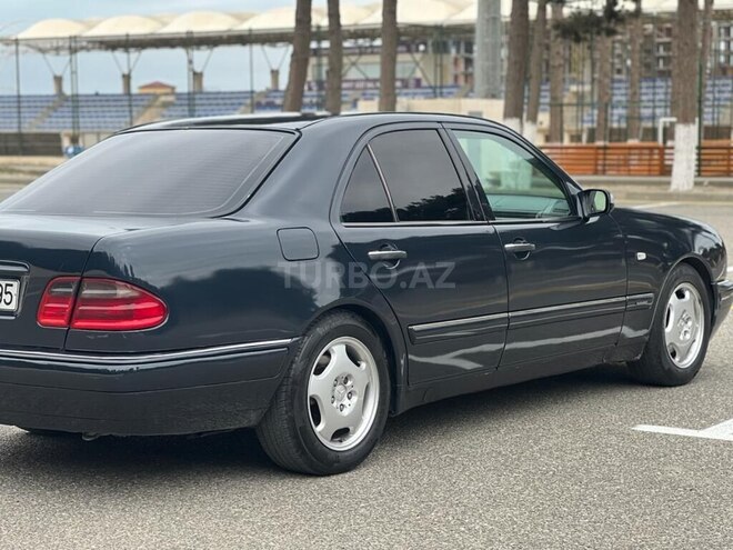 Mercedes E 240 1999, 433,000 km - 2.4 l - Bakı