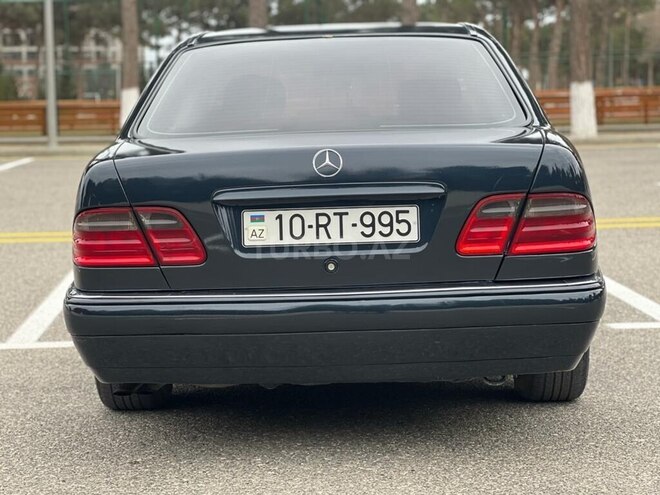 Mercedes E 240 1999, 433,000 km - 2.4 l - Bakı