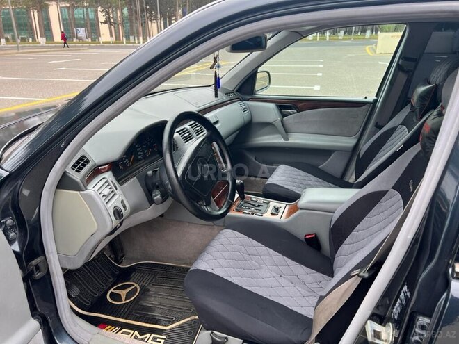 Mercedes E 240 1999, 433,000 km - 2.4 l - Bakı