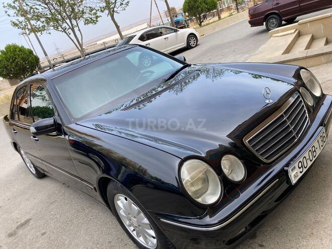 Mercedes E 270 2001, 291,000 km - 2.7 l - Bakı