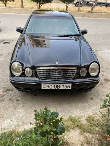 Mercedes E 270 2001, 291,000 km - 2.7 l - Bakı
