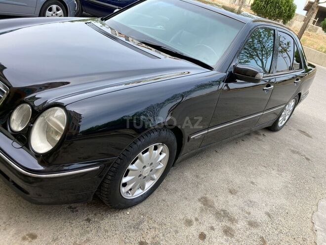 Mercedes E 270 2001, 291,000 km - 2.7 l - Bakı