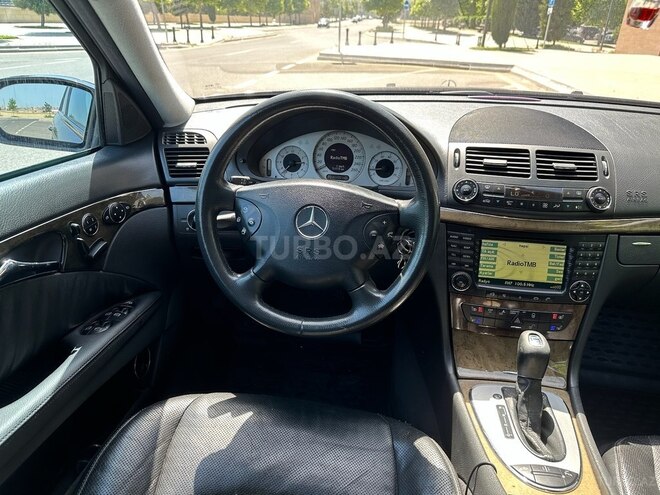 Mercedes E 320 2002, 246,000 km - 3.2 l - Bakı