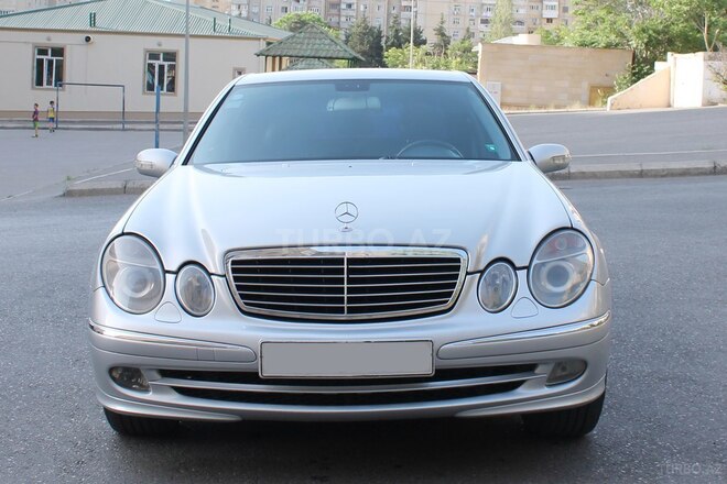 Mercedes E 270 2003, 330,489 km - 2.7 л - Bakı