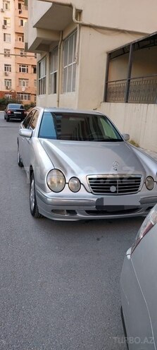 Mercedes E 240 2000, 210,000 km - 2.6 l - Bakı
