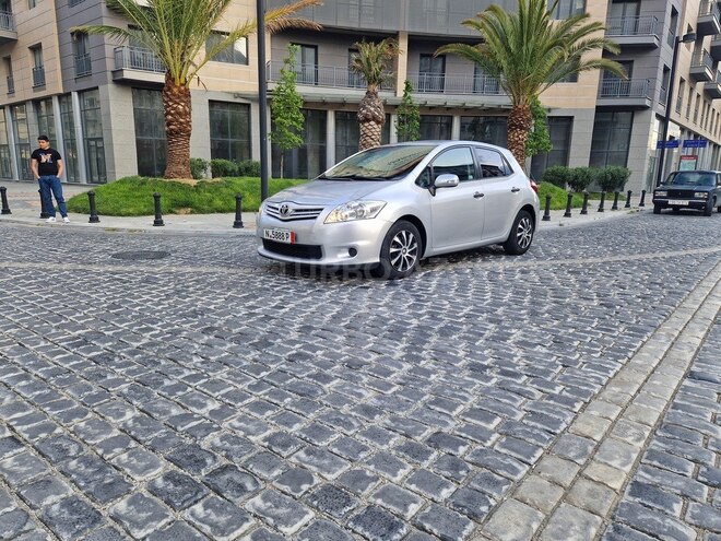 Toyota Auris 2010, 192,000 km - 1.4 l - Bakı
