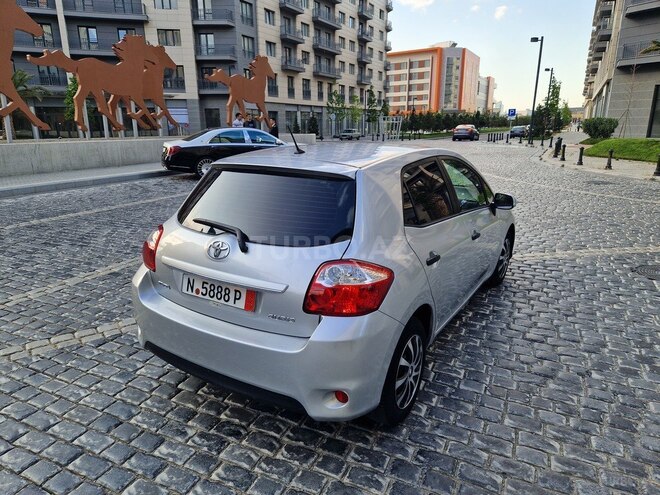 Toyota Auris 2010, 192,000 km - 1.4 l - Bakı