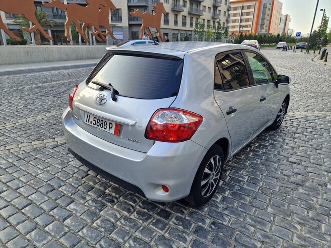Toyota Auris 2010, 192,000 km - 1.4 l - Bakı