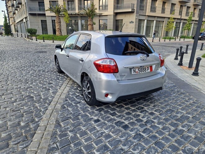 Toyota Auris 2010, 192,000 km - 1.4 l - Bakı
