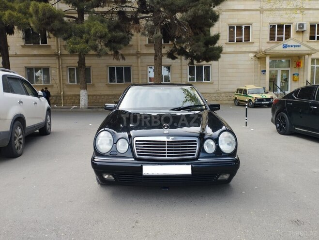 Mercedes E 240 1999, 34,000 km - 2.4 l - Bakı