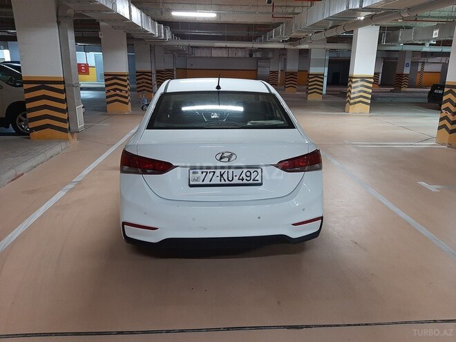 Hyundai Accent 2017, 200,000 km - 1.4 л - Bakı