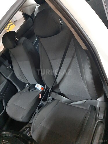 Hyundai Accent 2017, 200,000 km - 1.4 л - Bakı