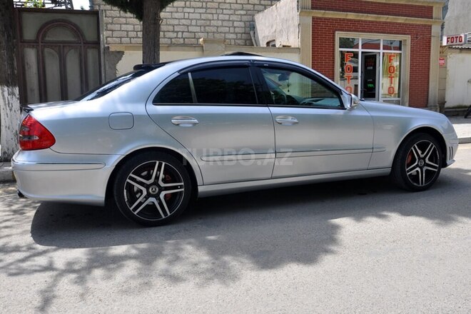 Mercedes E 240 2003, 214,000 km - 2.4 л - Ağstafa