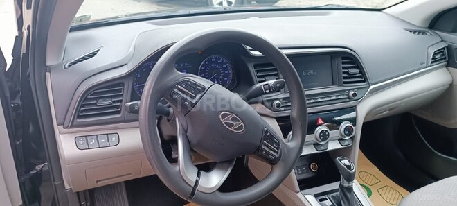 Hyundai Elantra 2019, 62,700 km - 2.0 l - Bakı