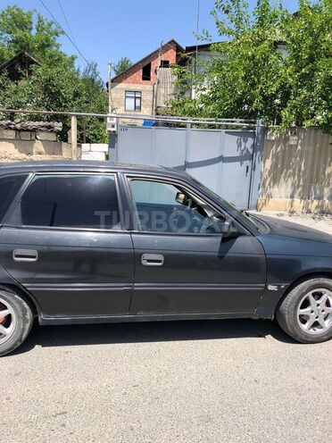 Opel Astra 1993, 150,000 km - 1.6 l - Qusar