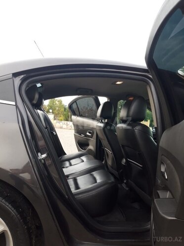 Chevrolet Cruze 2015, 280,000 km - 1.4 l - Yevlax
