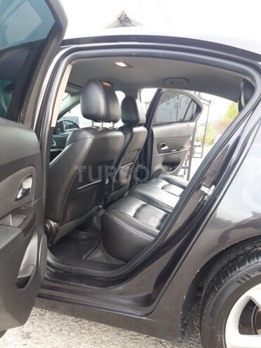 Chevrolet Cruze 2015, 280,000 km - 1.4 l - Yevlax