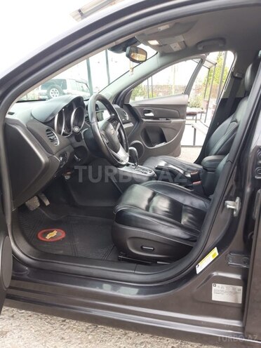 Chevrolet Cruze 2015, 280,000 km - 1.4 l - Yevlax