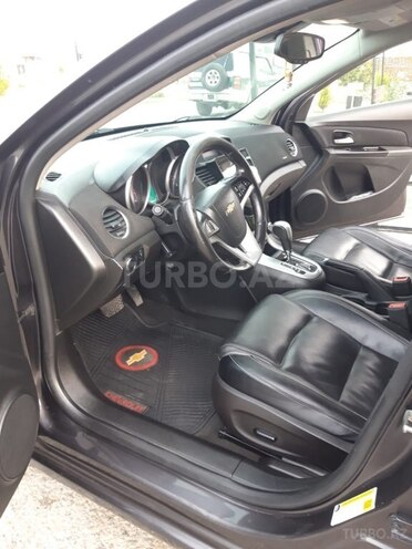 Chevrolet Cruze 2015, 280,000 km - 1.4 l - Yevlax