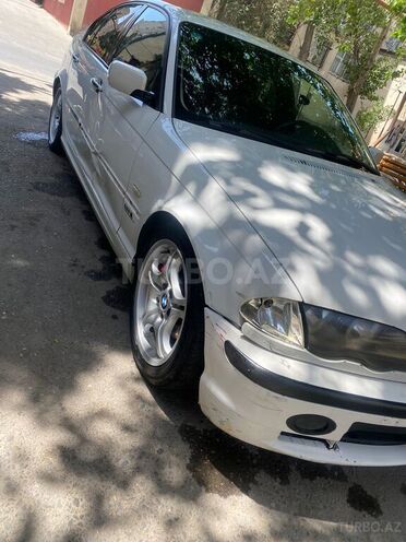 BMW 320 2001, 250,000 km - 2.2 l - Bakı