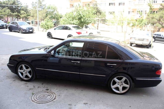 Mercedes E 280 2001, 210,000 km - 2.8 l - Bakı