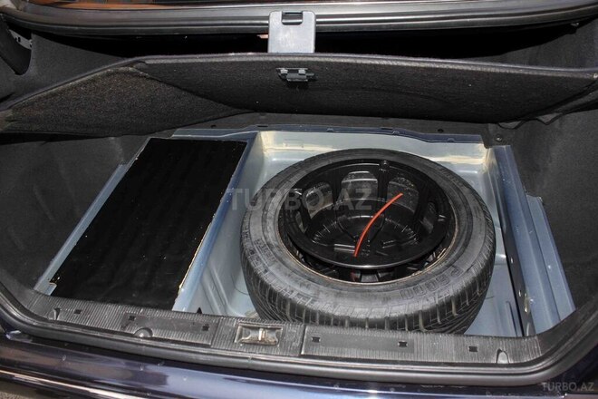 Mercedes E 280 2001, 210,000 km - 2.8 l - Bakı