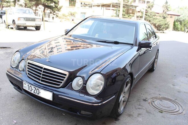 Mercedes E 280 2001, 210,000 km - 2.8 l - Bakı