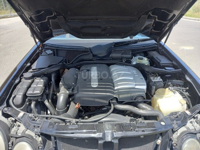 Mercedes E 220 2001, 367,123 km - 2.2 l - Bakı