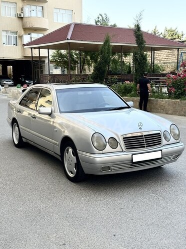 Mercedes E 230 1997, 531,000 km - 2.3 л - Bakı