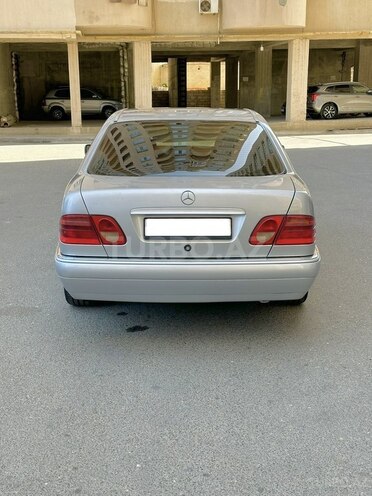 Mercedes E 230 1997, 531,000 km - 2.3 л - Bakı