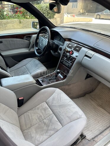 Mercedes E 230 1997, 531,000 km - 2.3 л - Bakı
