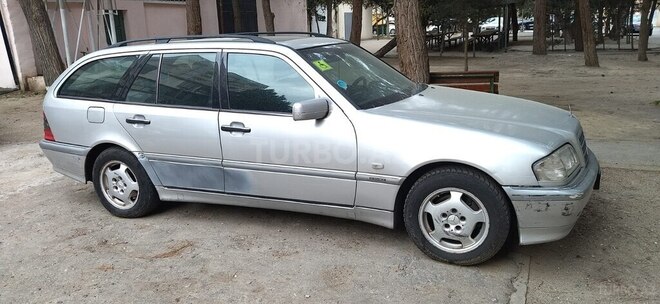 Mercedes C 220 1999, 368,278 km - 2.2 l - Bakı