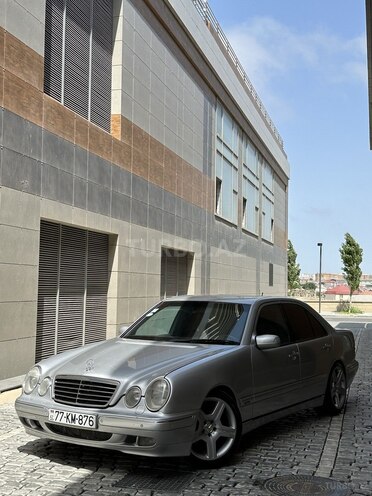 Mercedes E 240 2002, 125,000 km - 2.4 l - Bakı