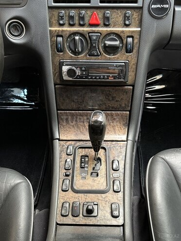 Mercedes E 240 2002, 125,000 km - 2.4 l - Bakı